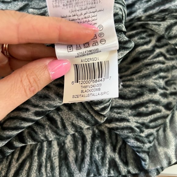 BCBGMaxAzria Sheer Anderson Blouse Cheetah Animal Print Button Up Top S Mob Wife - Picture 6 of 6